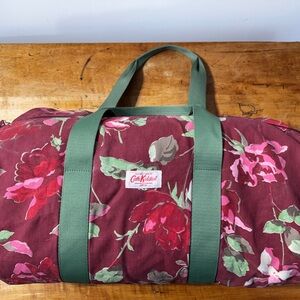 Cath Kidston Floral Women's weekender. Bag Burgundy pink green weekender London